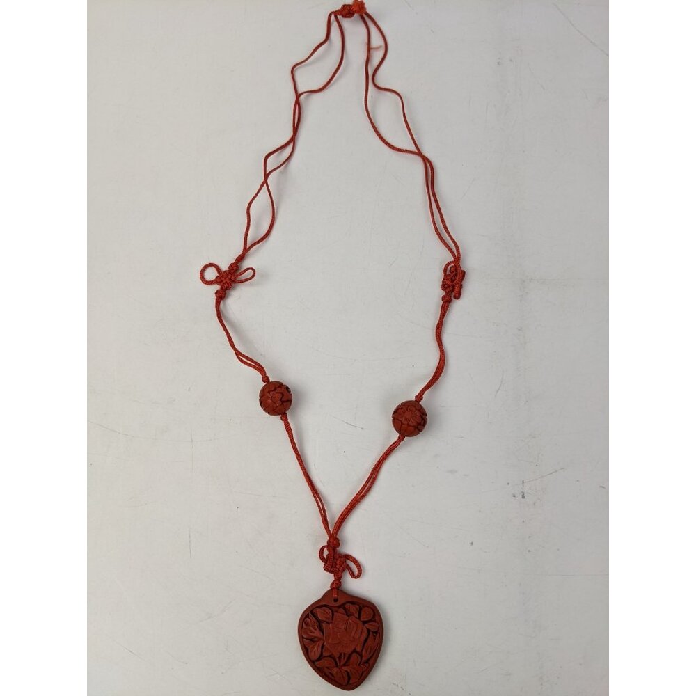 Vintage Cinnabar Carved Floral Heart Pendant Necklace - Picture 3 of 8